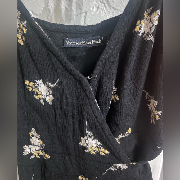 Abercrombie & Fitch Wrap Dress Size S - Picture 2 of 3